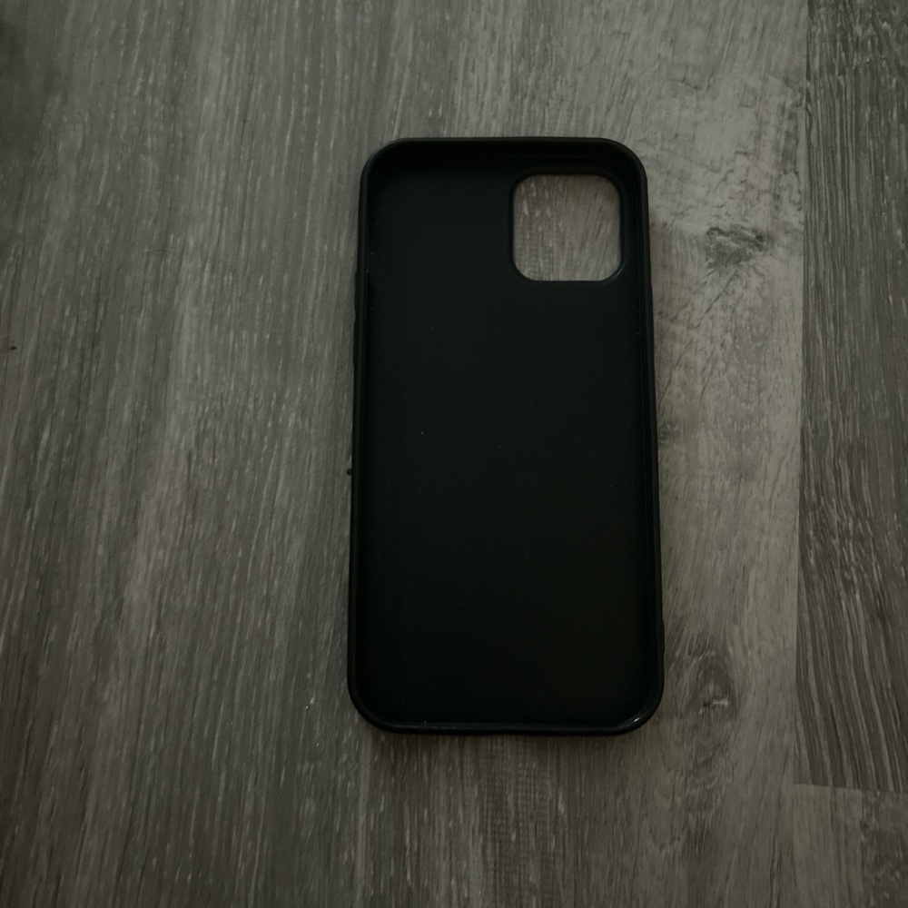 used but in good condition, iphone 12